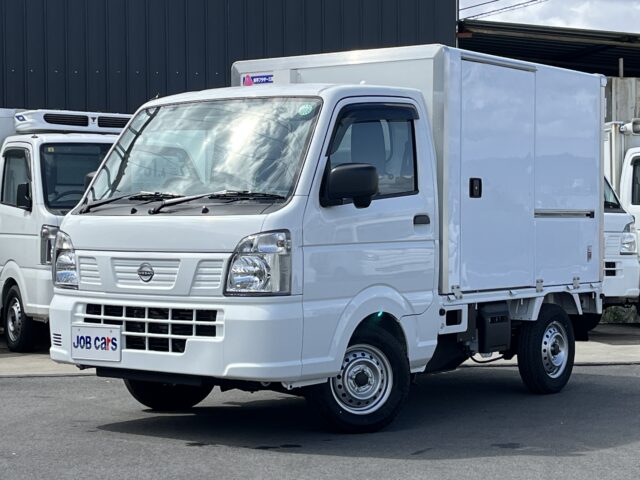 [C_6y4706] ニッサン　NT100クリッパー　冷蔵冷凍車　当社オリジナル冷蔵冷凍車　デンソー製　中温