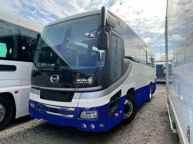 [B_30y0162] 日野　セレガ　中型貸切　29人　後席サロン付　モニター2個